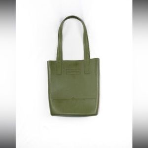 Hunter olive tote